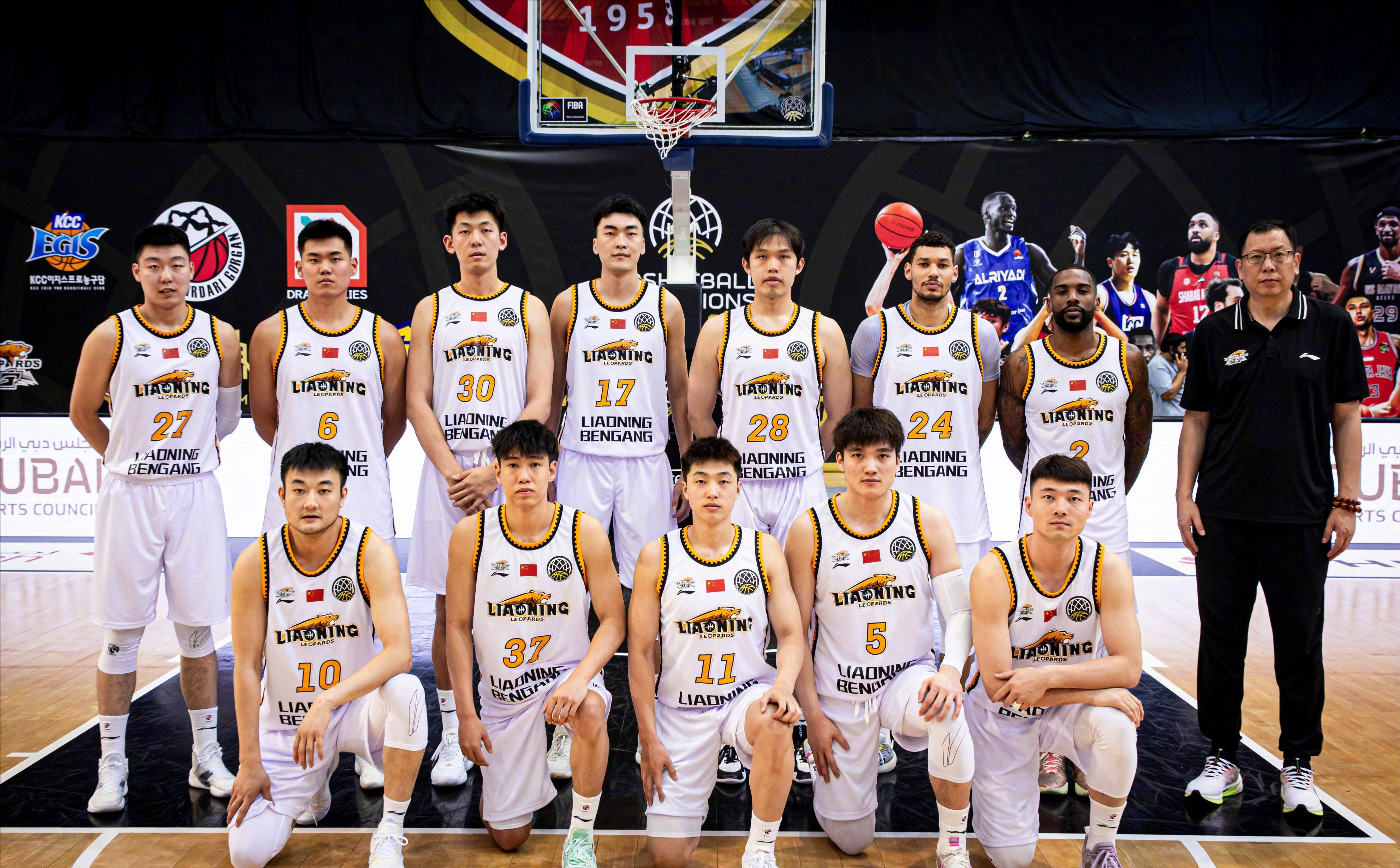 包含转折点!广东宏远更衣室发声,全明星赛关键时刻攻防权衡,更衣室稳定,更衣室氛围转暖的词条 包含转折点!广东宏远更衣室发声,全明星赛关键时刻攻防权衡,更衣室稳定,更衣室氛围转暖的词条