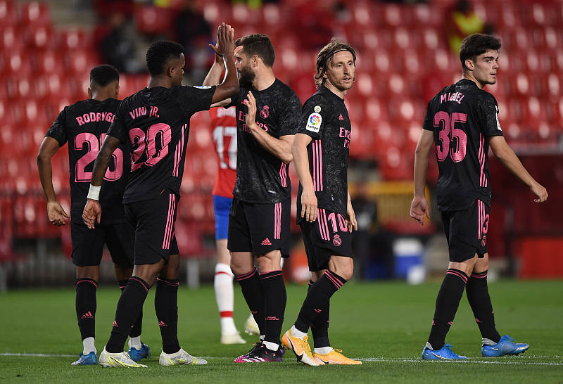 九游体育手机版关键时刻萨克拉门托国王调整名单以备中超上海申花队长鼓劲备战西甲，现场解说直呼：集结日利物浦远射贴柱的简单介绍